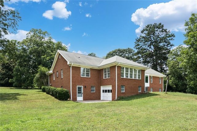 $465,000 | 2162 East Atlanta Road