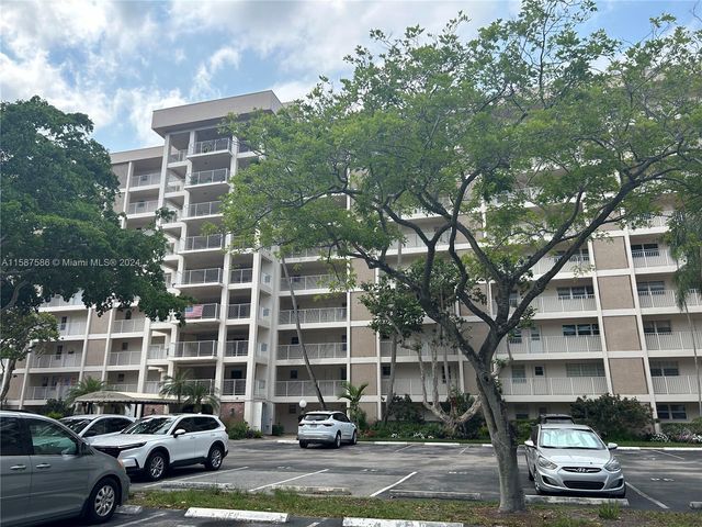 $2,000 | 2661 South Course Drive, Unit 902 | Palm Aire