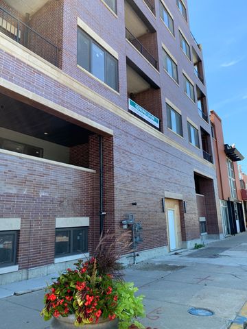 $2,300 | 927 West Irving Park Road, Unit 206 | Lake View