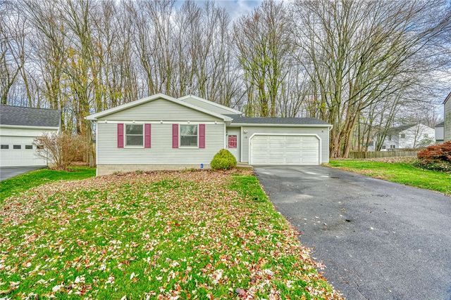 $250,000 | 15 Brandywine Circle | Penfield