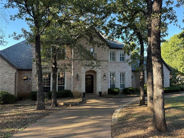 $1,799,900 | 550 North Peytonville Avenue | Southlake