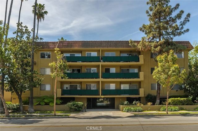 $989,000 | 382 East California Boulevard, Unit 205 | Southeast Pasadena