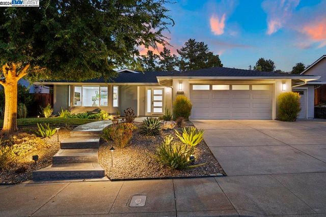 $2,750,000 | 1234 Bordeaux Street | Vintage Hills