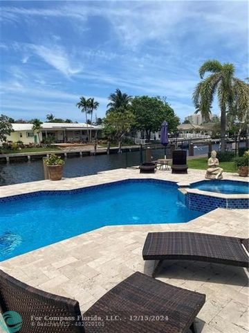 $2,095,000 | 711 Glouchester Street | Northeast Boca Raton