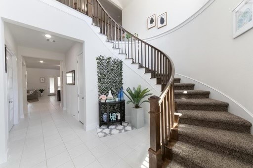 a view of entryway and hall