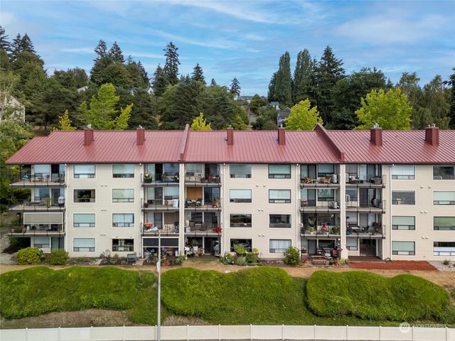 $500,000 | 900 East Bay Drive Northeast, Unit A404 | North East Olympia