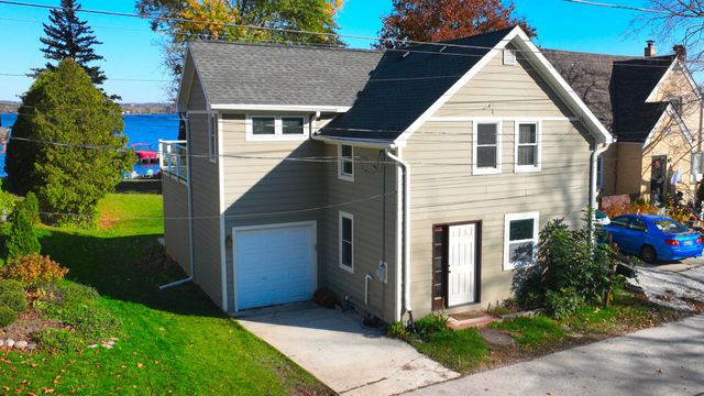 $745,000 | N27W27260 Woodland Drive | Pewaukee