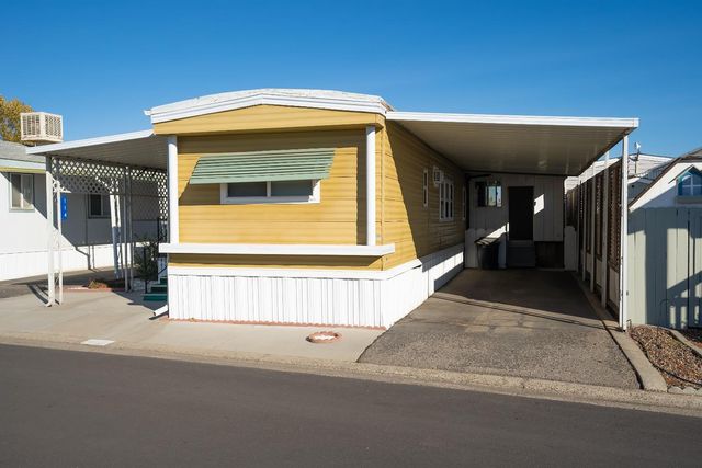 $74,950 | 2505 Jackson Avenue, Unit 114 | Escalon