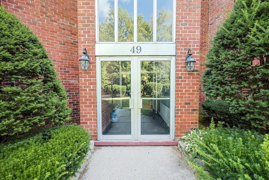 a view of entrance door of the house