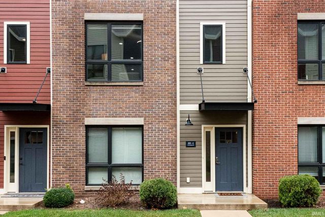 $524,000 | 403 South Frances Street, Unit 4 | Howard Park-East Bank Village