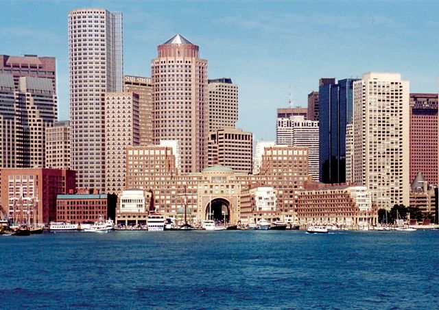 $3,595,000 | 20 Rowes Wharf, Unit TH7 | Waterfront