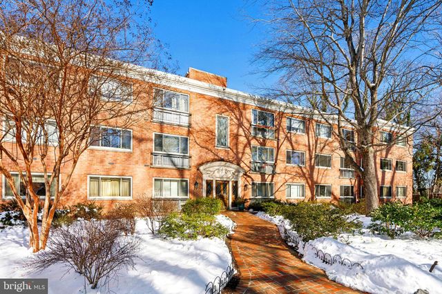 $440,000 | 2711 Ordway Street Northwest, Unit 307 | Cleveland Park