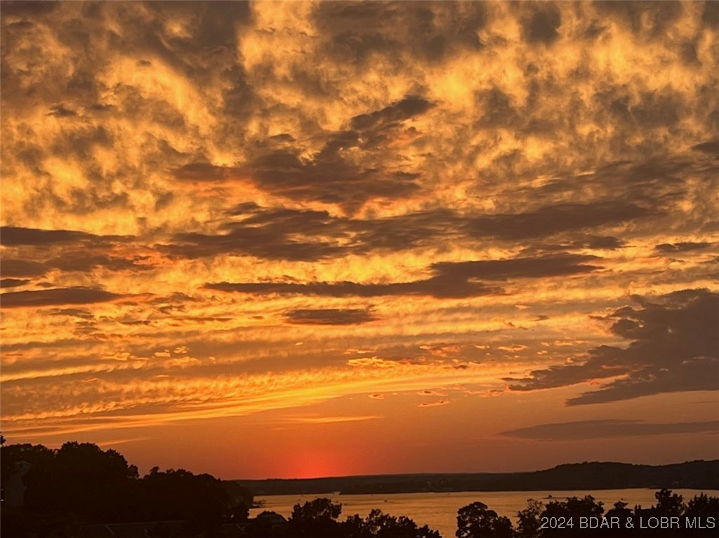 BEAUTIFUL SUNSETS FROM YOUR DECKS