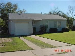 $995 | 1757 Jackson Street | Over Place Area