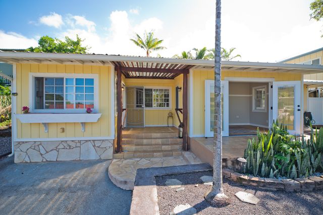 $925,000 | 75-5787 Lopeka Place | Kona Heights