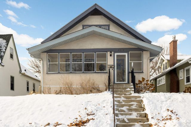 $325,000 | 4218 Portland Avenue | Regina