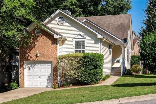 $2,100 | 5900 Colchester Drive | Farmingham Woods