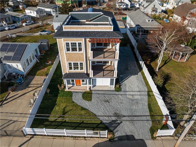 $2,100,000 | 386 Park Avenue | Island Park