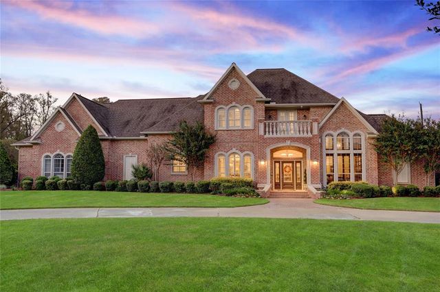 $2,450,000 | 4911 Shiloh Lake Drive