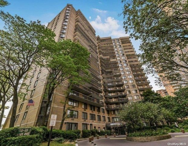 $2,500 | 138-35 Elder Avenue, Unit 11B | Flushing