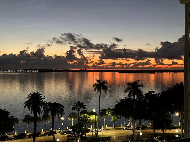 $2,850 | 1408 Brickell Bay Drive, Unit 1003 | Brickell Bay Tower