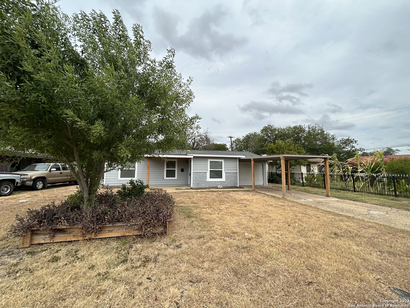 front view of house with a yard