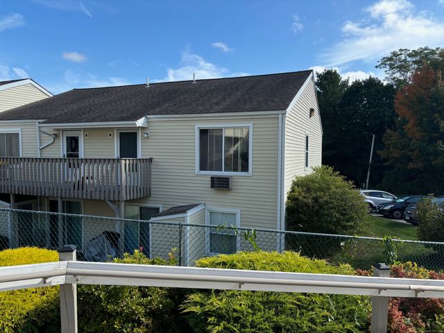 $165,000 | 463 East Mitchell Avenue, Unit 463 | Cheshire Village