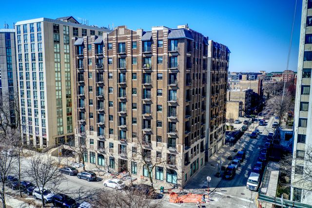 $1,625 | 4520 North Clarendon Avenue, Unit 508 | Uptown Chicago