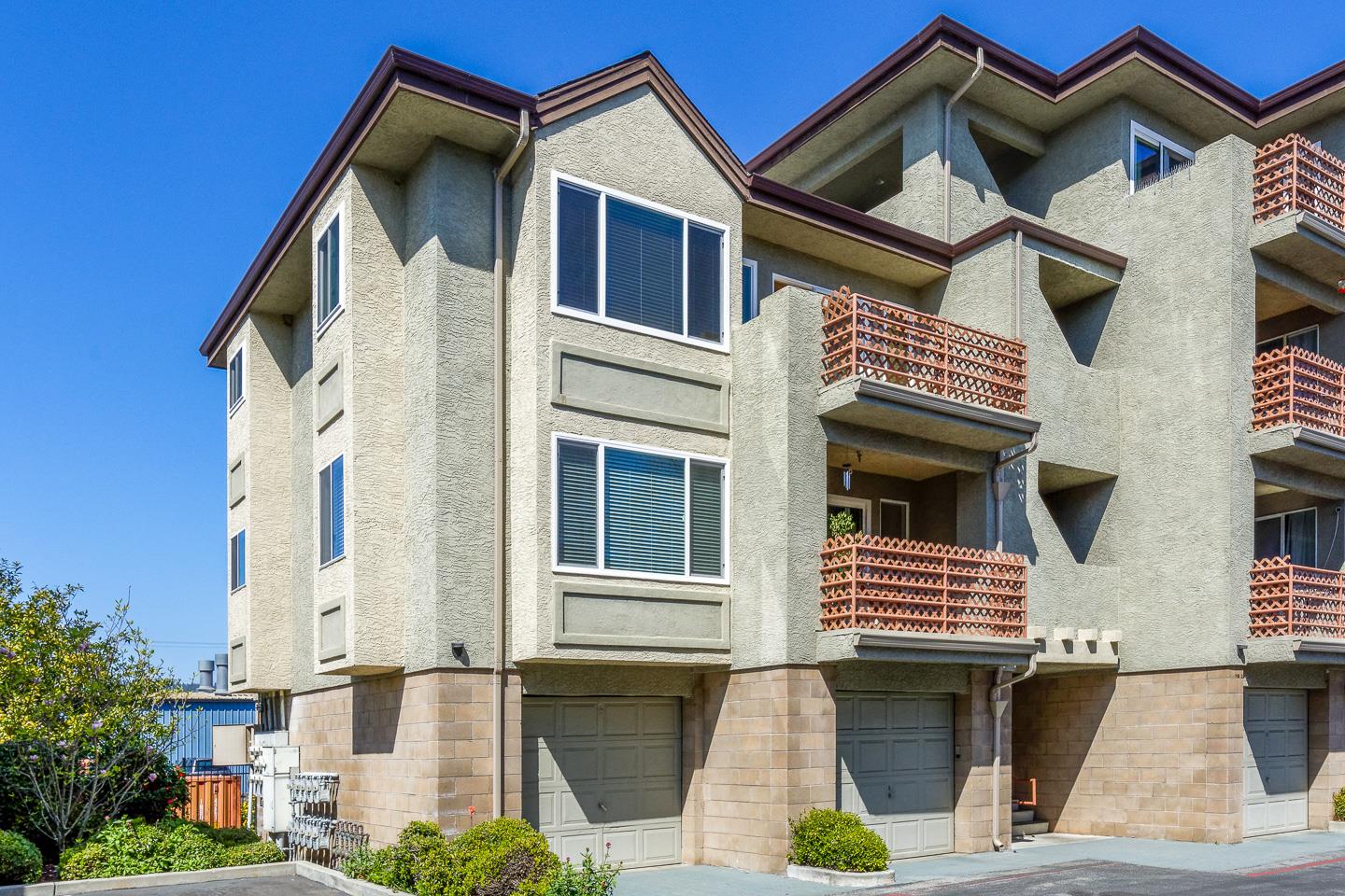 308 River Street Unit B16 Santa Cruz CA 95060 Compass