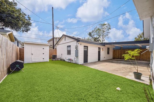 $1,400 | 1008 Walton Street | Brookesmith