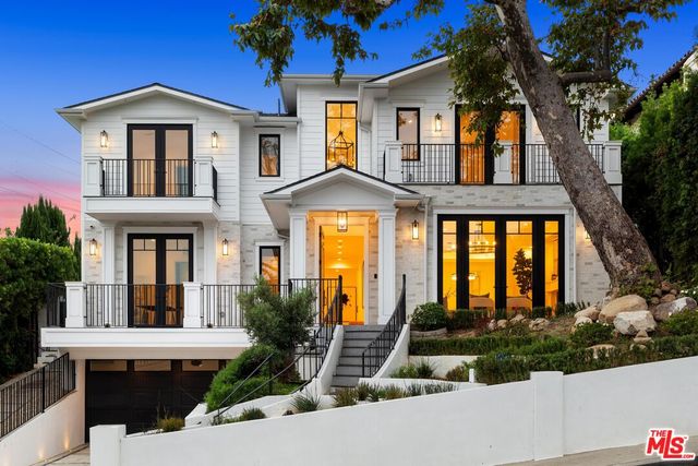 $5,890,000 | 9820 Kincardine Avenue | Cheviot Hills-Rancho Park