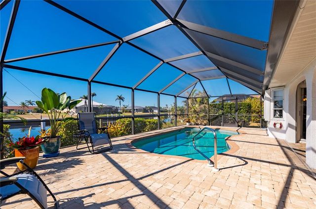 $679,000 | 831 Vía Tunis | Punta Gorda Isles