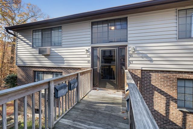 $359,000 | 202 Soundview Avenue, Unit 48 | Cove