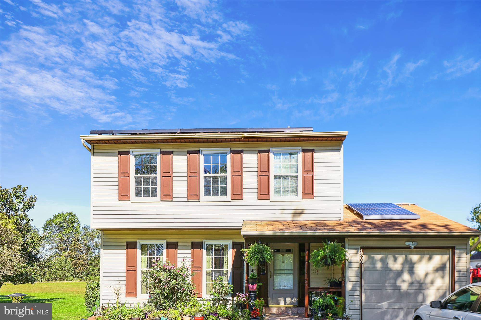 a house view with a outdoor space