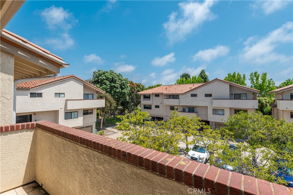 22 Santa Cruz Court Manhattan Beach CA 90266 Compass