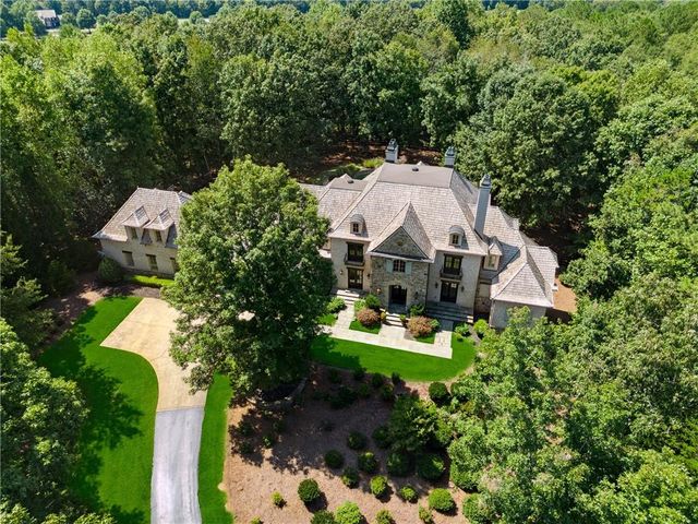 $2,200,000 | 161 Woodhaven Lane