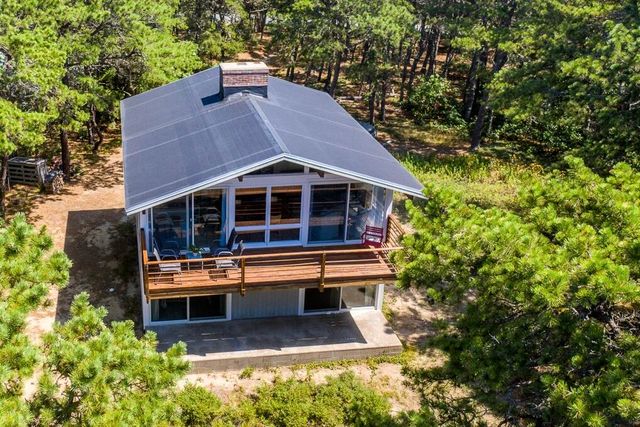 $1,299,000 | 180 King Phillip Road | Wellfleet