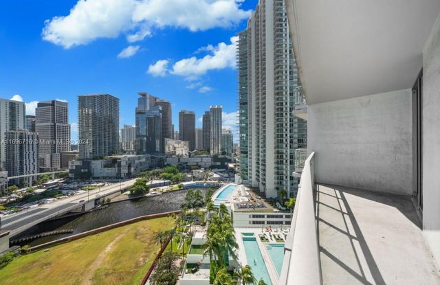 $4,300 | 90 Southwest 3rd Street, Unit 2104 | Downtown Miami