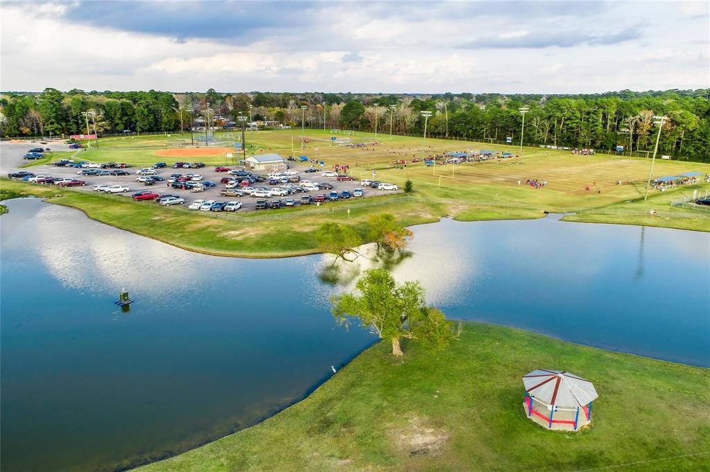 This community is surrounded by nature and features numerous walking trails along with picturesque water views.