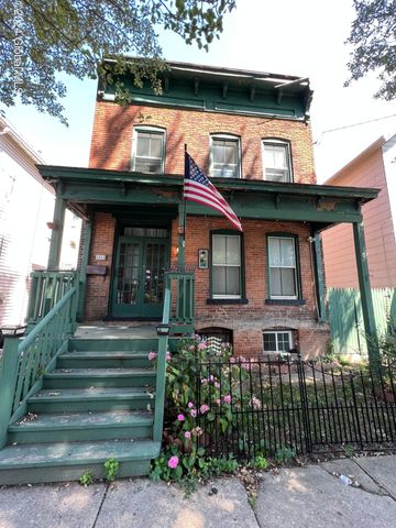 $1,550 | 2414 9th Avenue, Unit 2 | Watervliet