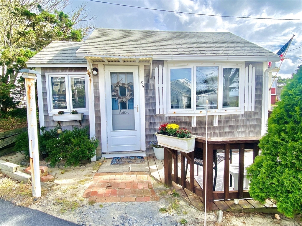 a view of house with outdoor space