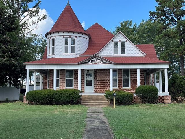 $369,900 | 610 West Main Street | Fredericktown