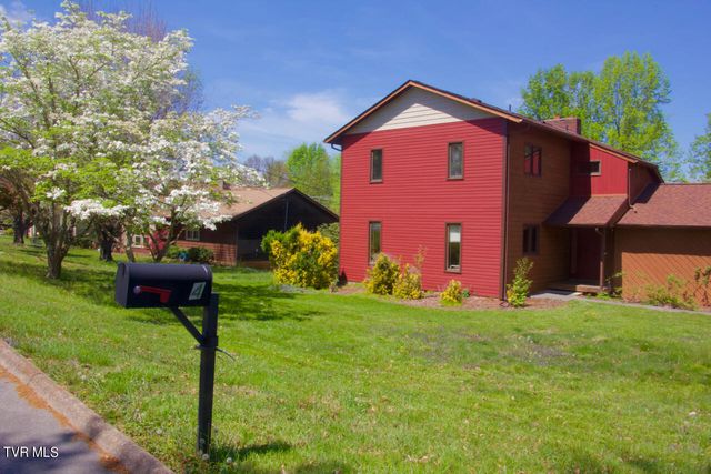 $338,000 | 4 South Hills Circle | Johnson City