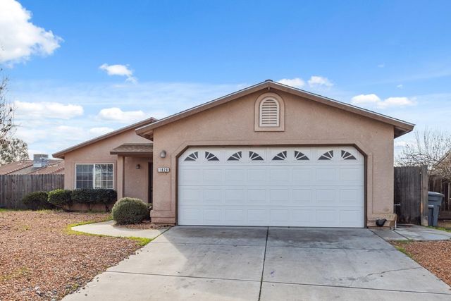 $325,000 | 1828 Pierce Lane | Madera