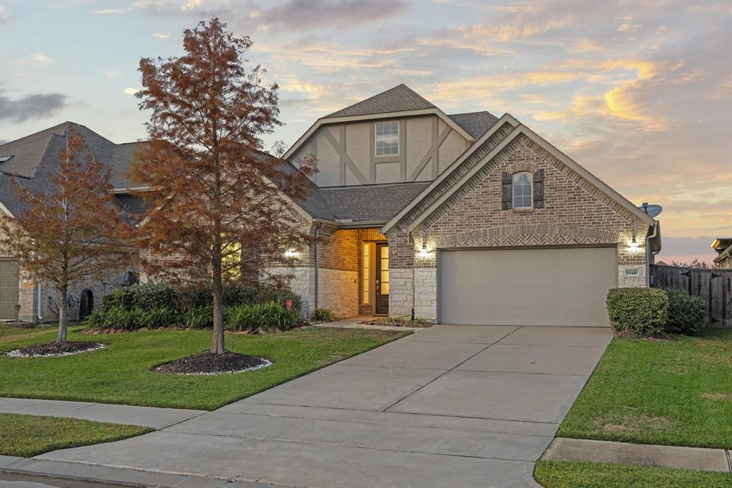 This charming 4 bedroom 3 bath 1-story home with all brick exterior and inviting front entrance awaits a new family. The home has a 2-car garage situated in the peaceful neighborhood of WILDWOOD AT OAKCREST is perfect for families.