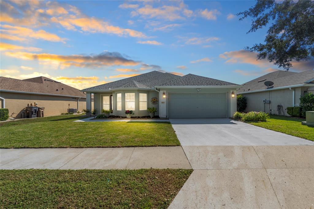 a view of outdoor space yard and front view of a house