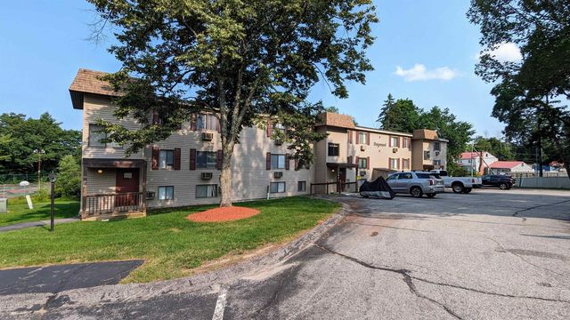 $1,300 | 9 Treetop Circle, Unit 111 | Village at Winnipesaukee