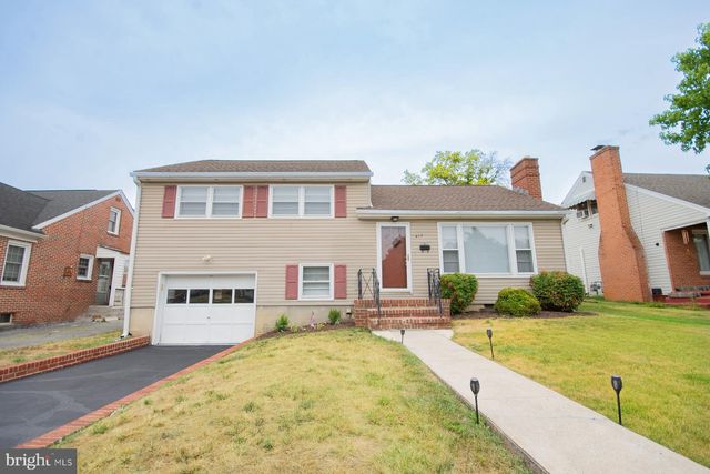 $299,900 | 417 South Illinois Avenue | Martinsburg