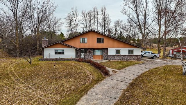 $422,000 | 38377 North Little McDonald Drive | Edna Township - Otter Tail County