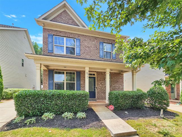 $550,000 | 8721 Aspinwall Drive | Northlake